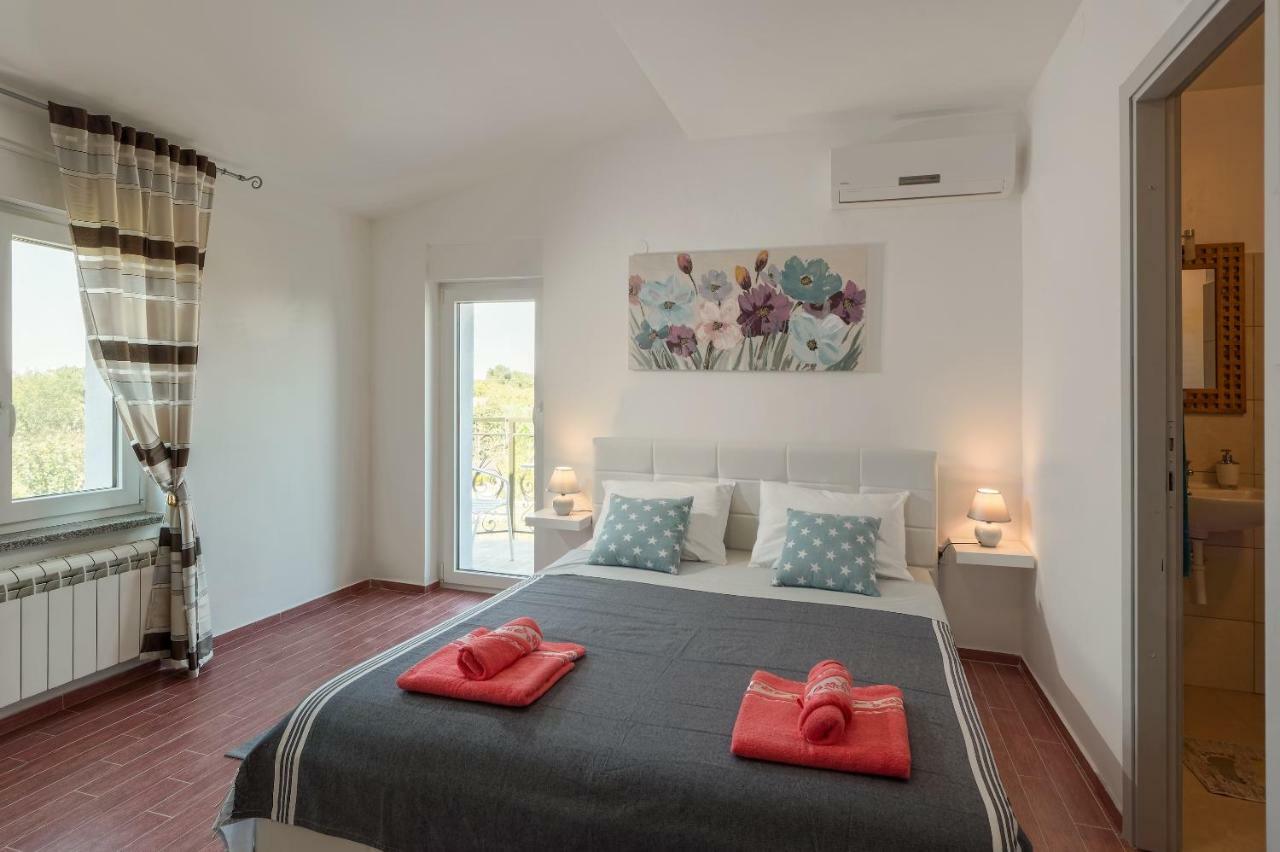 Lavander 3 Private With Bathroom And Balcony Gasthof 2*